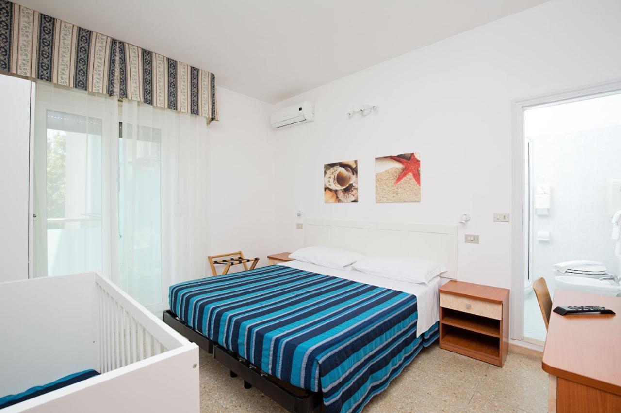 Hotel Helios Riccione Eksteriør bilde