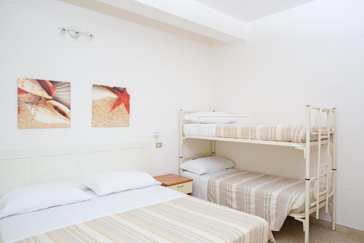 Hotel Helios Riccione Eksteriør bilde