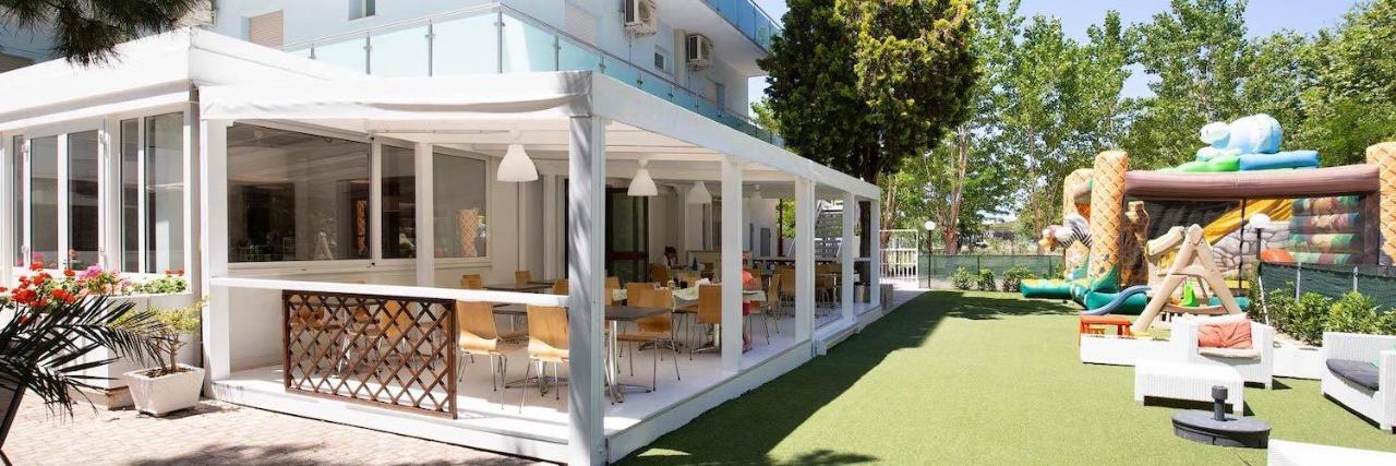 Hotel Helios Riccione Eksteriør bilde